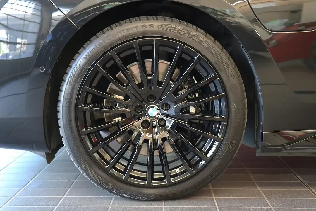 BMW 750 Executive - foto 33