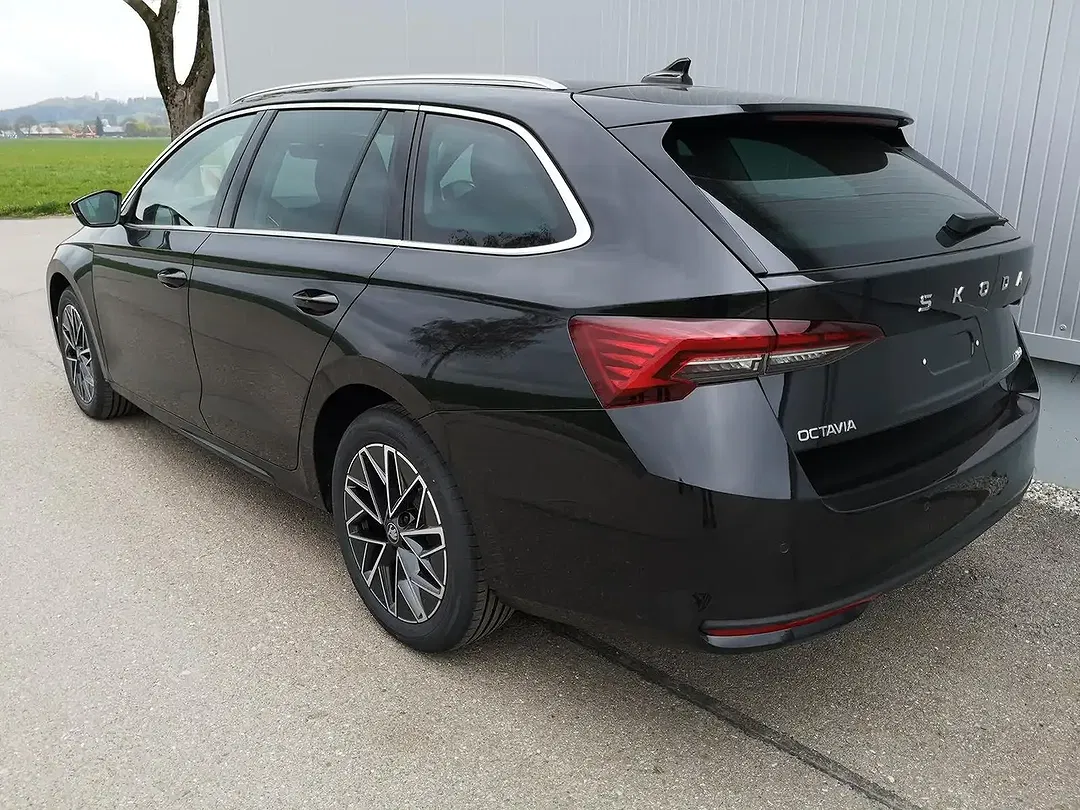 Skoda Octavia 1.5 TSI MHEV DSG Combi Selection - Thumbnail 2