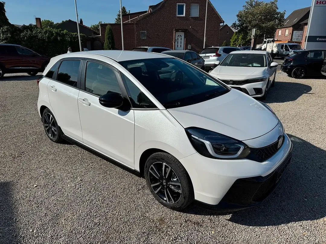 Honda Jazz 1.5 i-MMD Hybrid Advance Sport - Thumbnail 3
