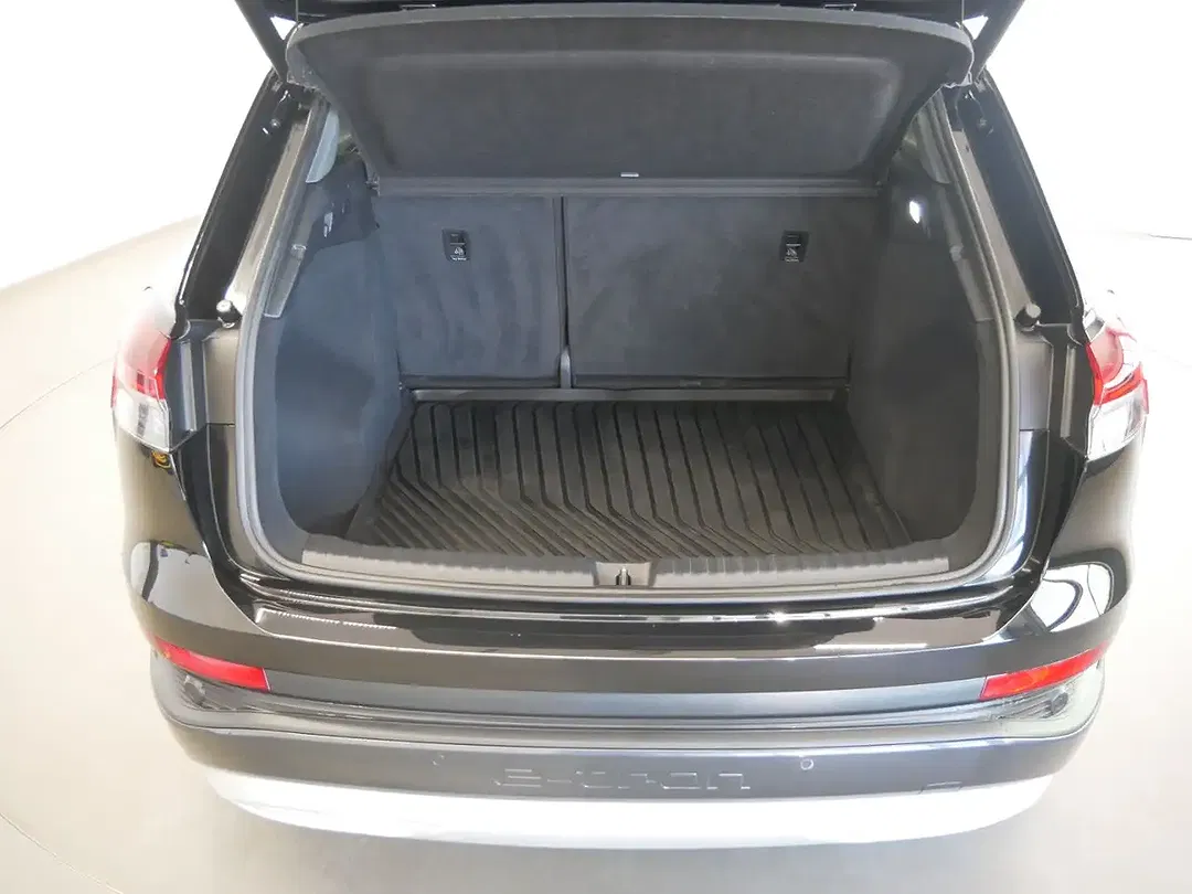 Audi Q4 e-tron 45 quattro - Thumbnail 6