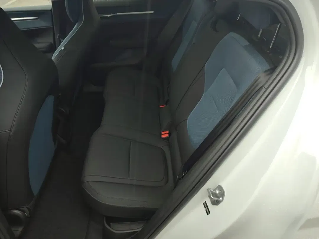 Volvo EX30 Ultra - Thumbnail 11