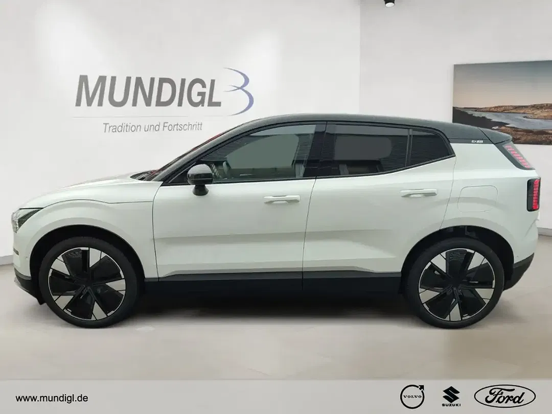 Volvo EX30 Ultra - foto 2