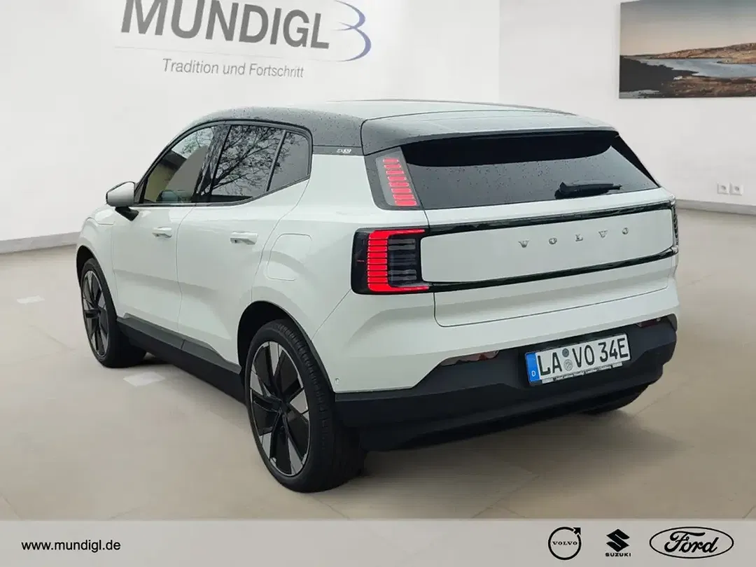 Volvo EX30 Ultra - Thumbnail 4