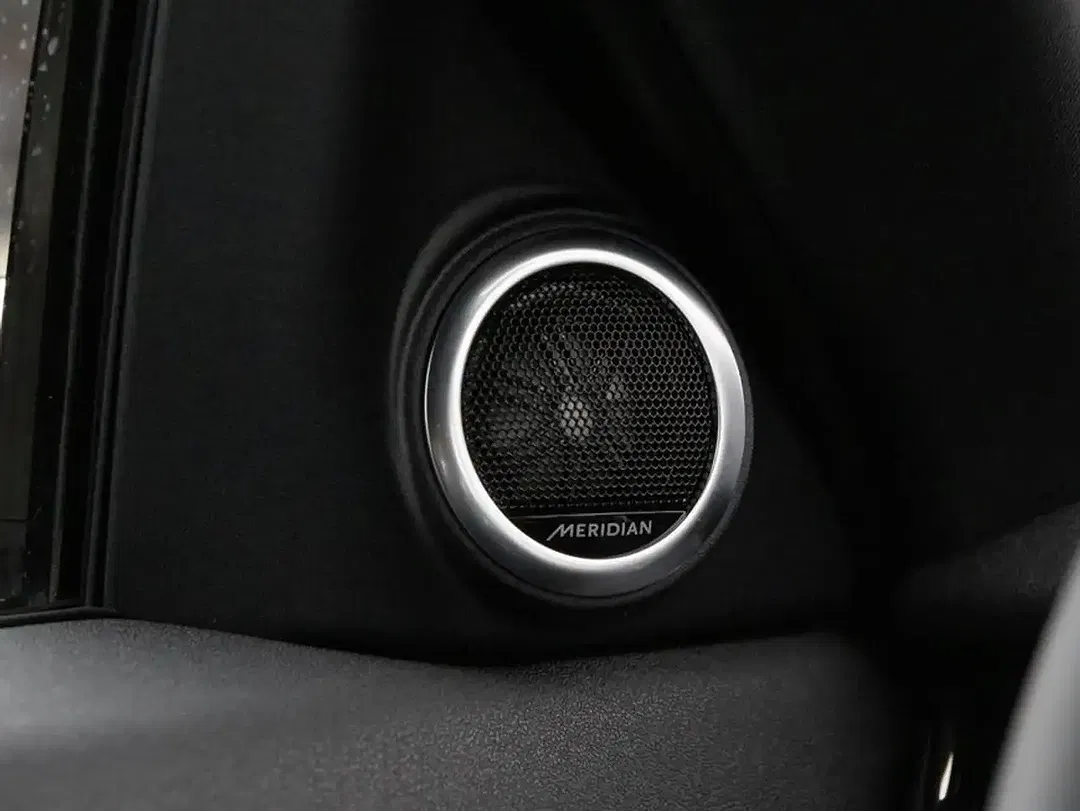 Land Rover Range Rover Evoque Dynamic SE - Thumbnail 12
