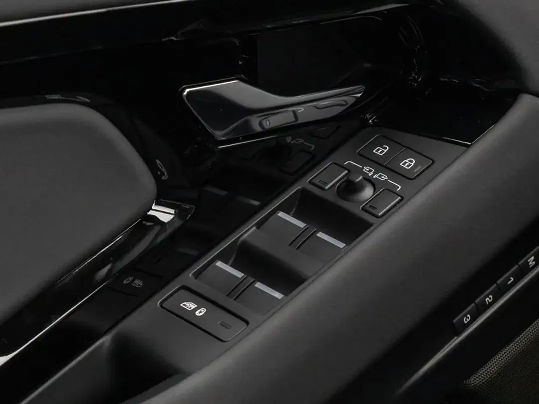 Land Rover Range Rover Evoque Dynamic SE - Thumbnail 13