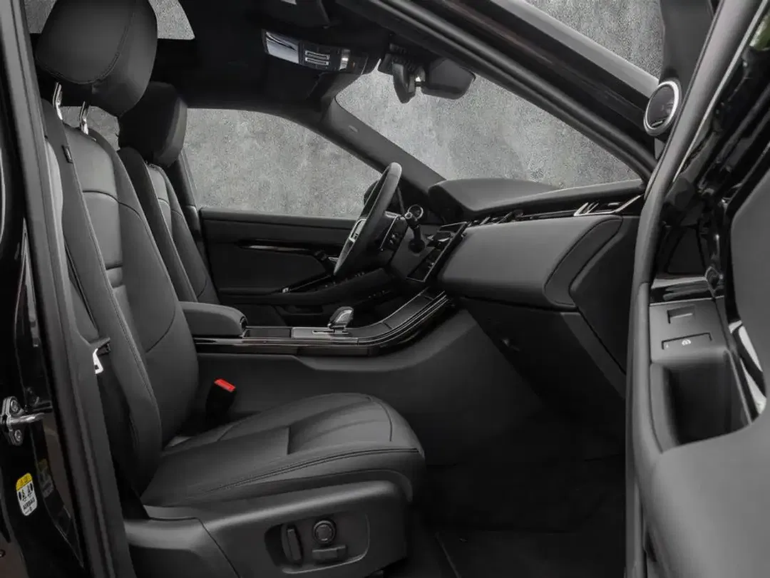 Land Rover Range Rover Evoque Dynamic SE - Thumbnail 3