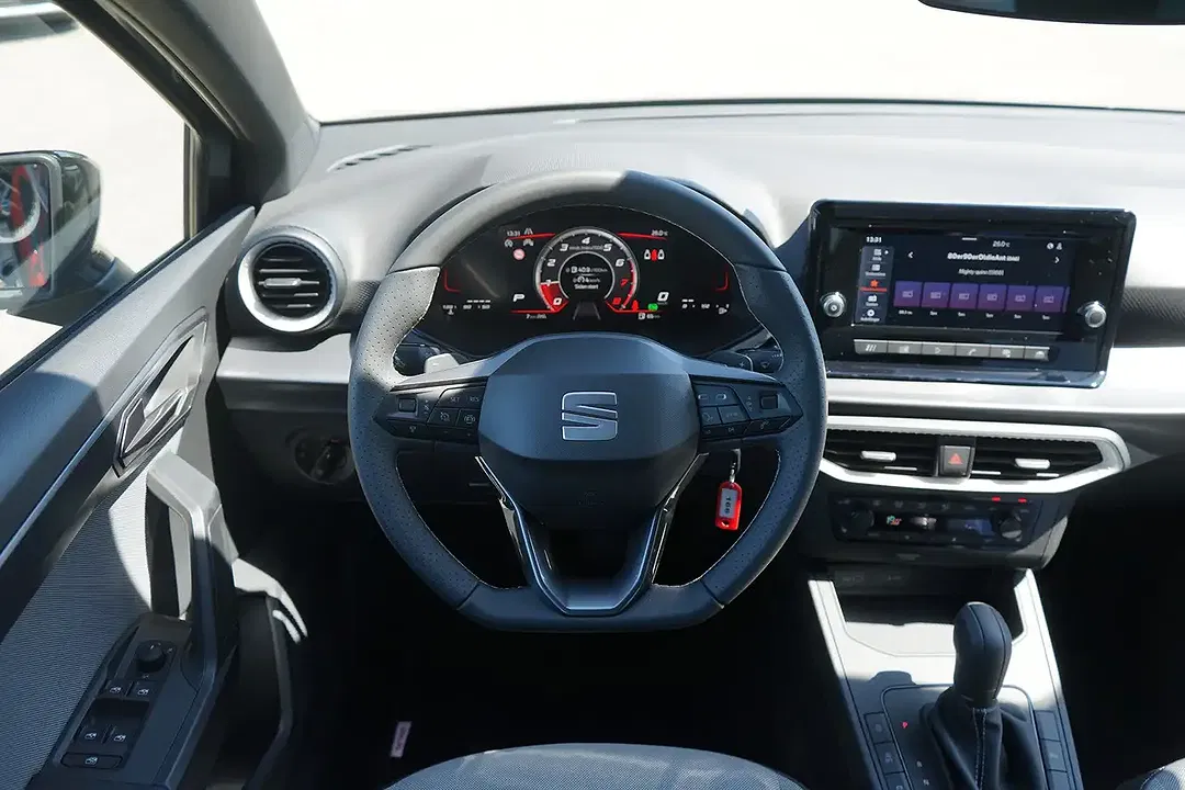SEAT Ibiza 1.0 TSI DSG FR - foto 14