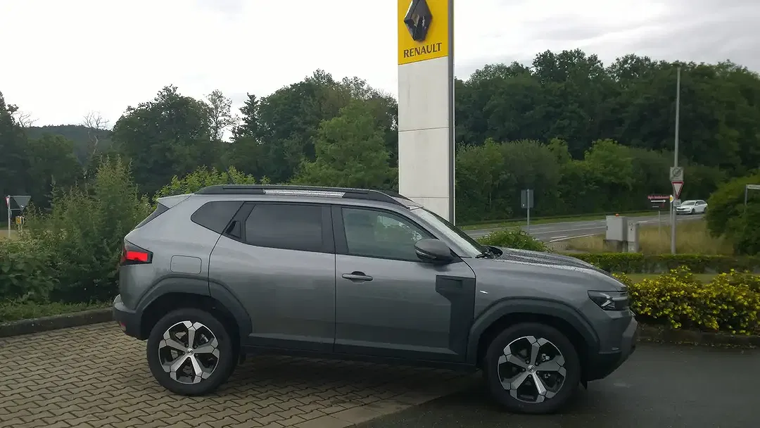 Dacia Duster TCe 4x4 Journey - Thumbnail 6