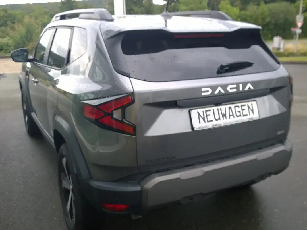 Dacia Duster TCe 4x4 Journey - Thumbnail 7
