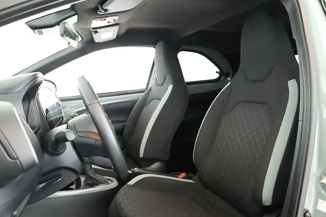 Toyota Aygo X CVT Team Deutschland - Thumbnail 14