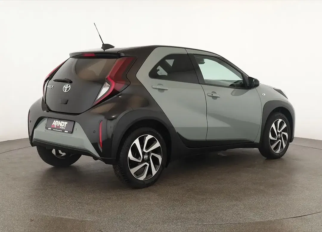 Toyota Aygo X CVT Team Deutschland - Thumbnail 5
