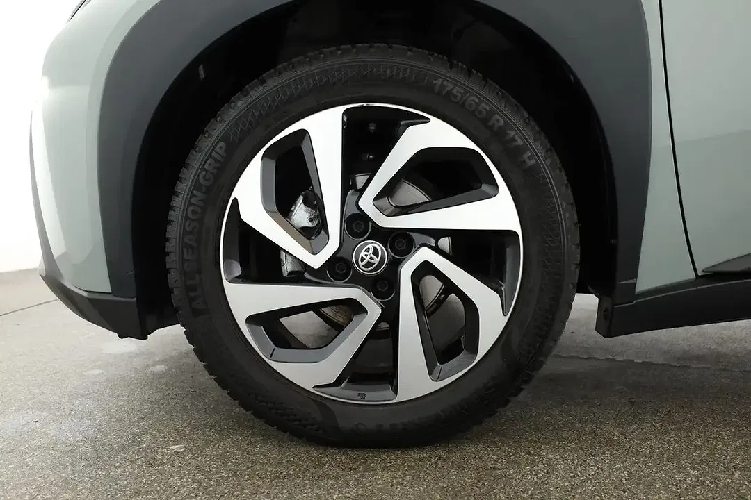 Toyota Aygo X CVT Team Deutschland - Thumbnail 7
