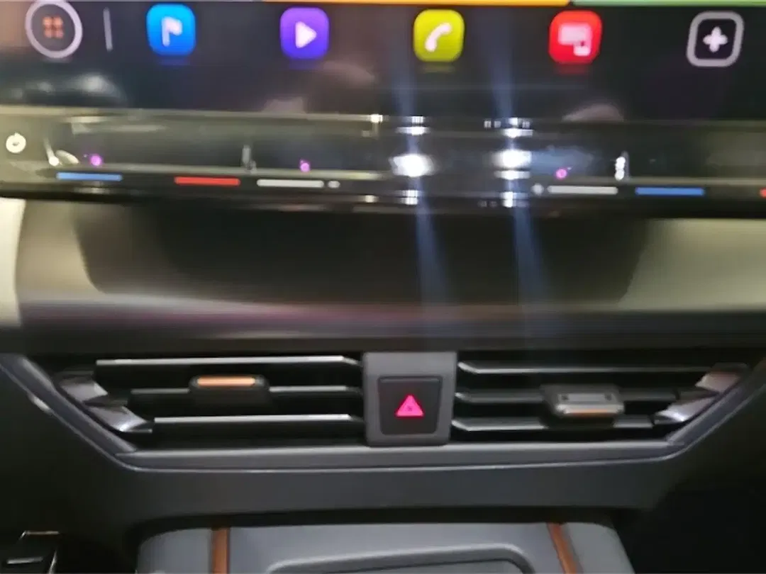 CUPRA Born - Thumbnail 15