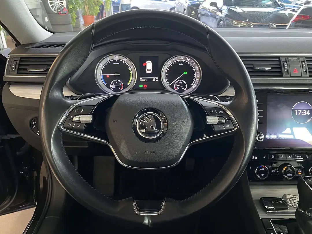 Skoda Superb iV Ambition - Thumbnail 14