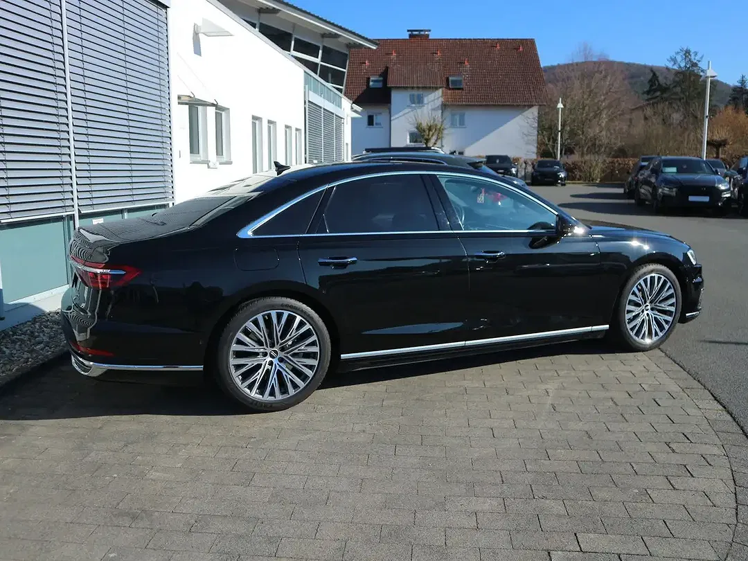 Audi A8 60 TFSI e Matrix LED - Thumbnail 3