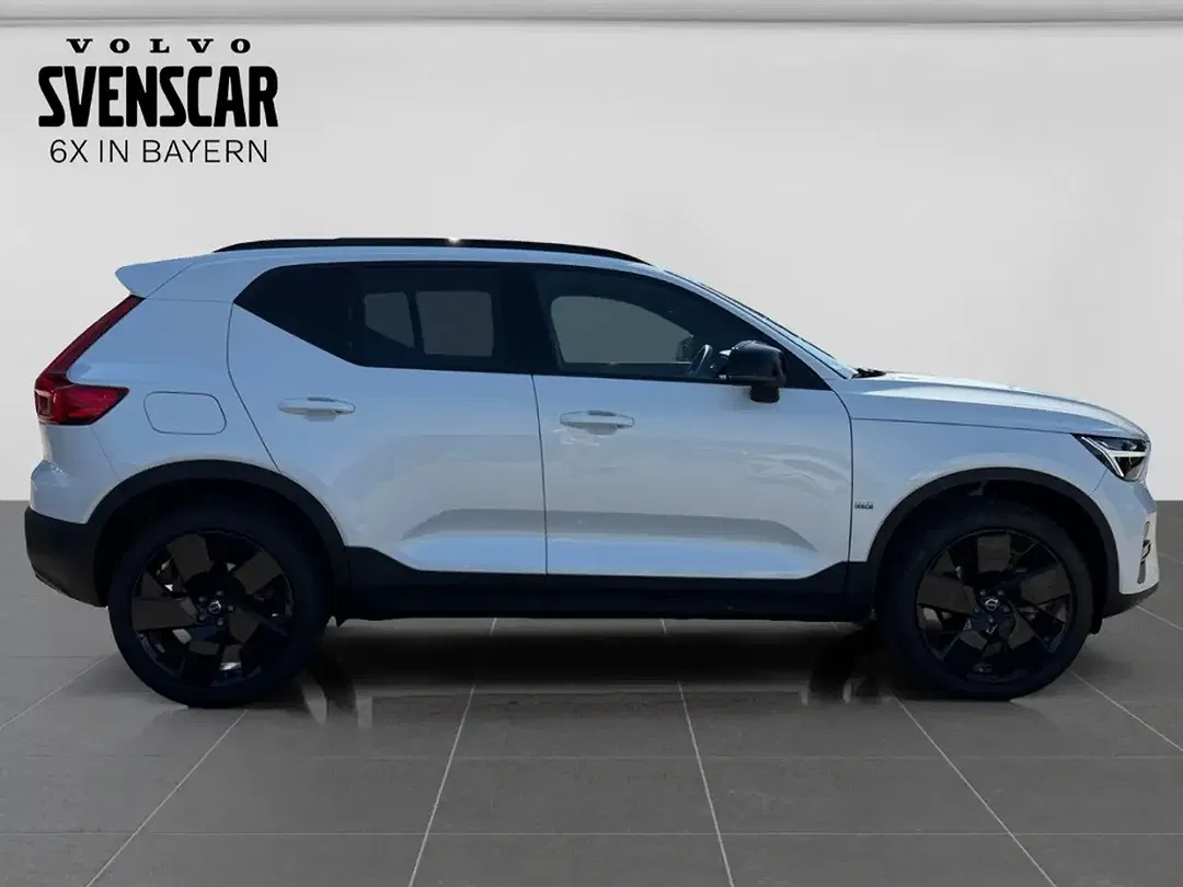 Volvo XC40 B3 Plus Black Edition - Thumbnail 6
