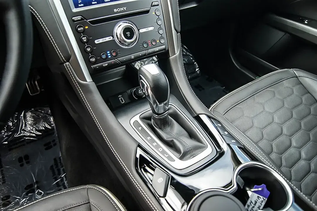 Ford Mondeo 2.0 Hybrid Vignale - Thumbnail 14