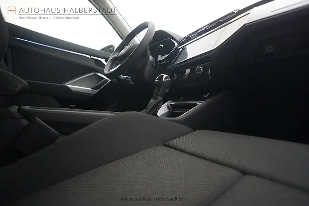 Audi Q3 35 TFSI Sportback S line - Thumbnail 11