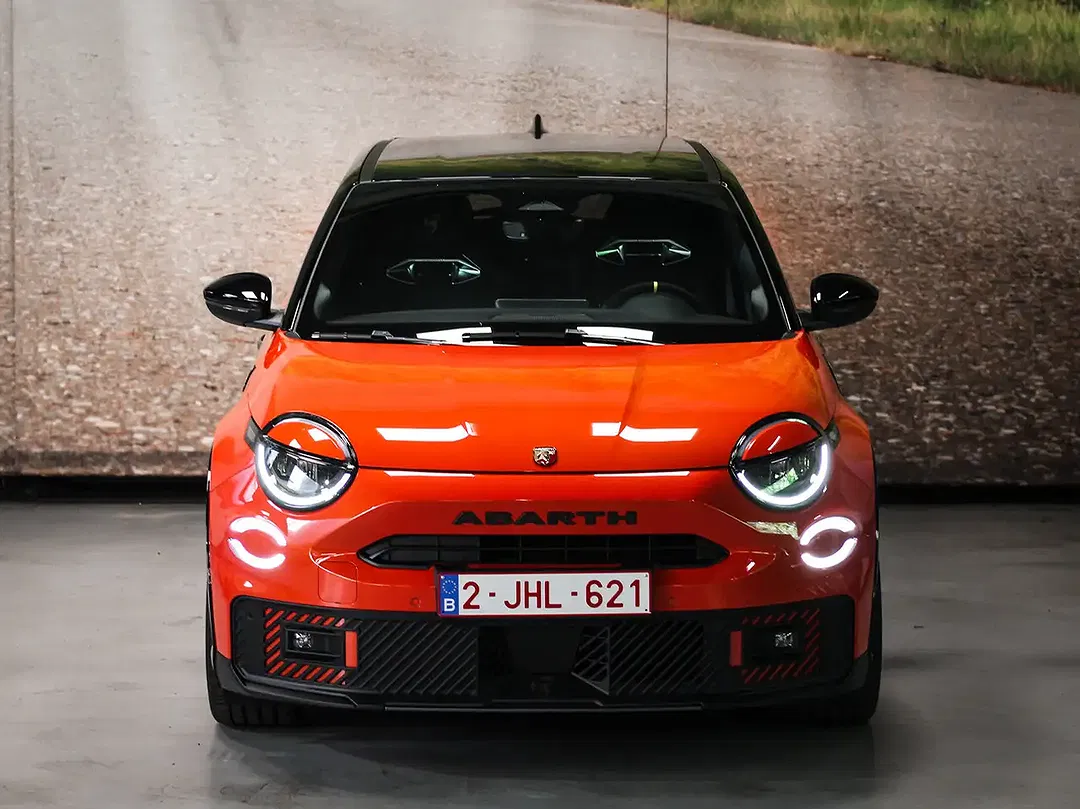 Abarth 600e Competizione - foto 2