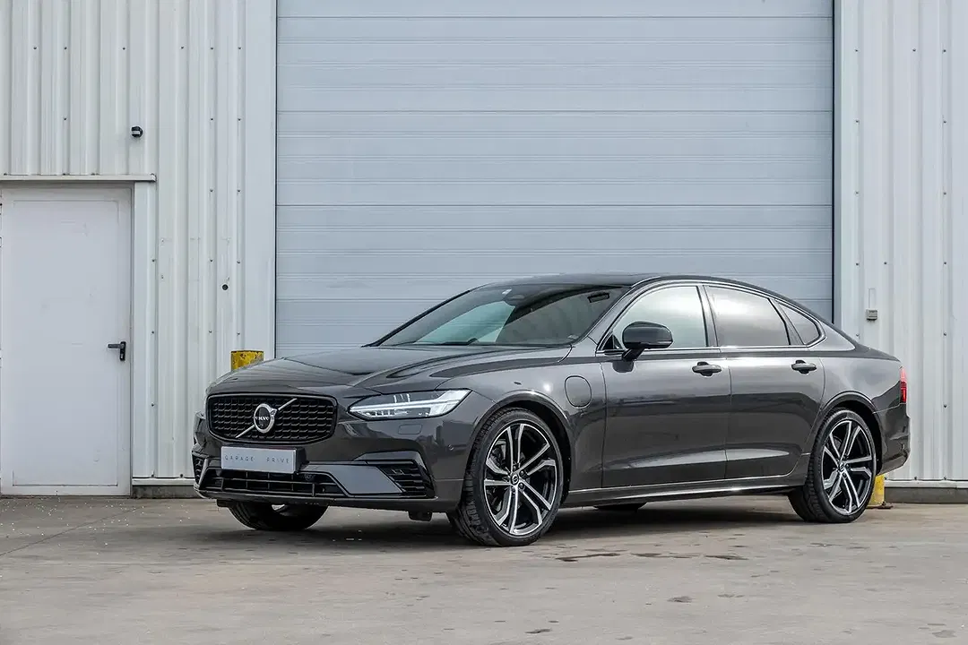 Volvo S90 T8 PHEV Geartronic AWD R-Design - Thumbnail 3