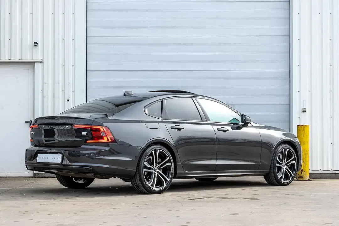 Volvo S90 T8 PHEV Geartronic AWD R-Design - Thumbnail 5