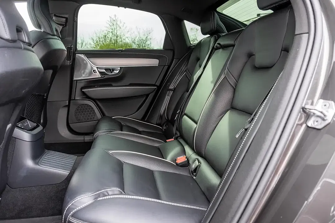 Volvo S90 T8 PHEV Geartronic AWD R-Design - Thumbnail 9