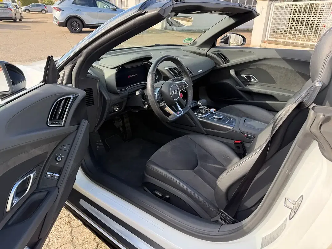 Audi R8 5.2 FSI - Thumbnail 10