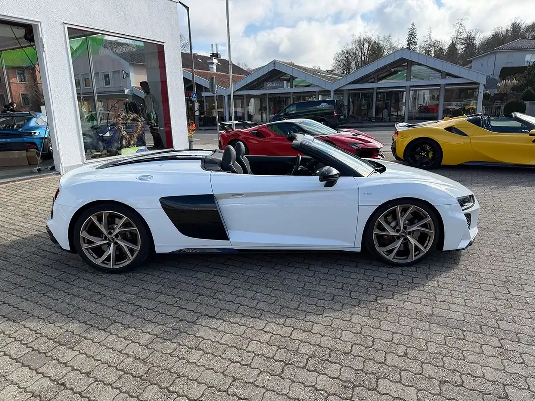 Audi R8 5.2 FSI - Thumbnail 4