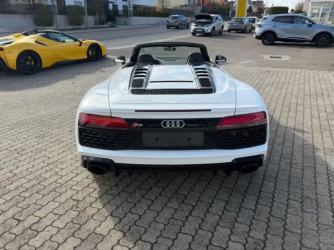 Audi R8 5.2 FSI - Thumbnail 6