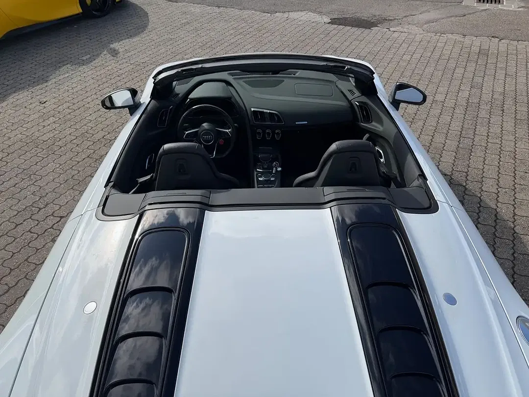 Audi R8 5.2 FSI - Thumbnail 9