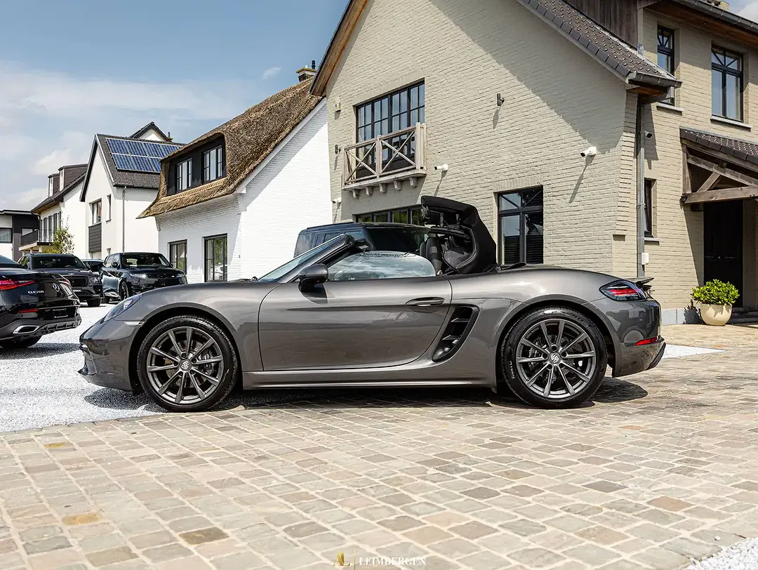 Porsche 718 - Thumbnail 3