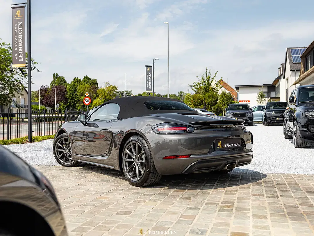 Porsche 718 - Thumbnail 5