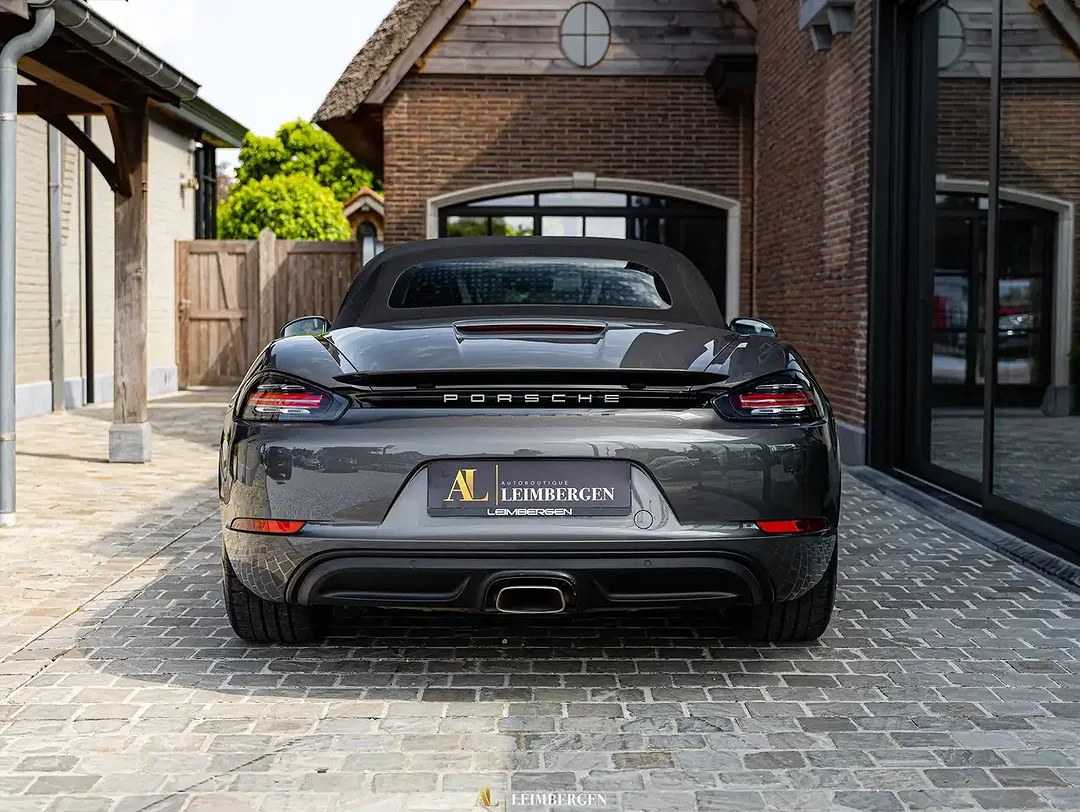 Porsche 718 - Thumbnail 6