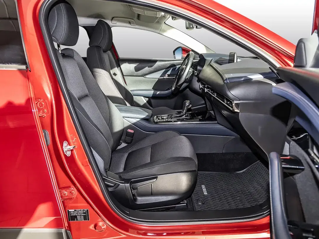 Mazda CX-30 2.0 AWD - Thumbnail 4