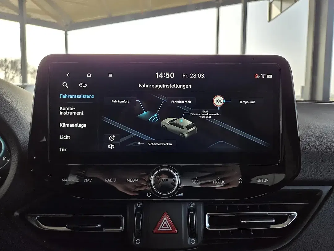 Hyundai i30 1.5 T-GDI MHEV DCT N Line - Thumbnail 13