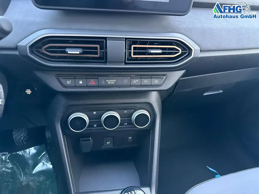 Dacia Sandero TCe Stepway Extreme - Thumbnail 16