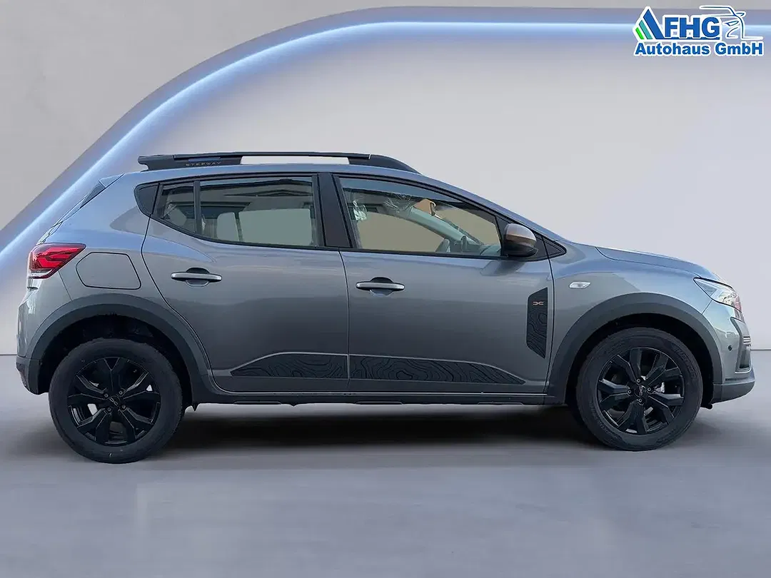 Dacia Sandero TCe Stepway Extreme - Thumbnail 3