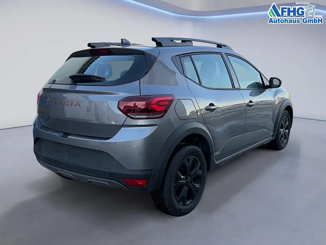 Dacia Sandero TCe Stepway Extreme - Thumbnail 4