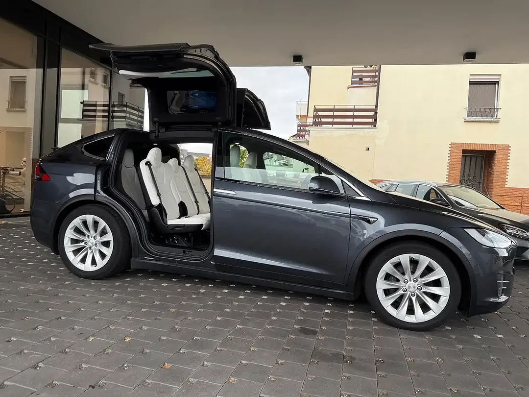 Tesla Model X Long Range - foto 8