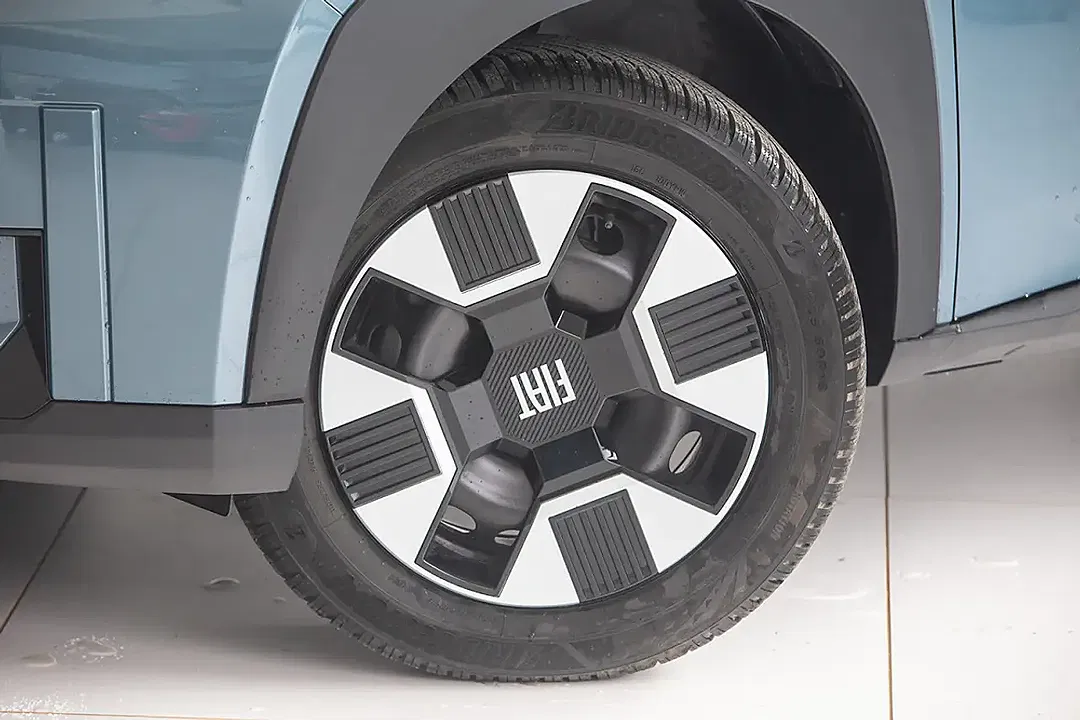 Fiat Grande Panda Hybrid MHEV Icon - Thumbnail 4