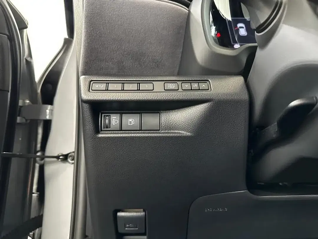 Lexus LBX Cool - foto 26