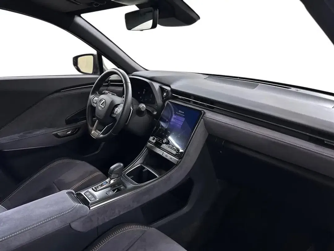 Lexus LBX Cool - Thumbnail 6