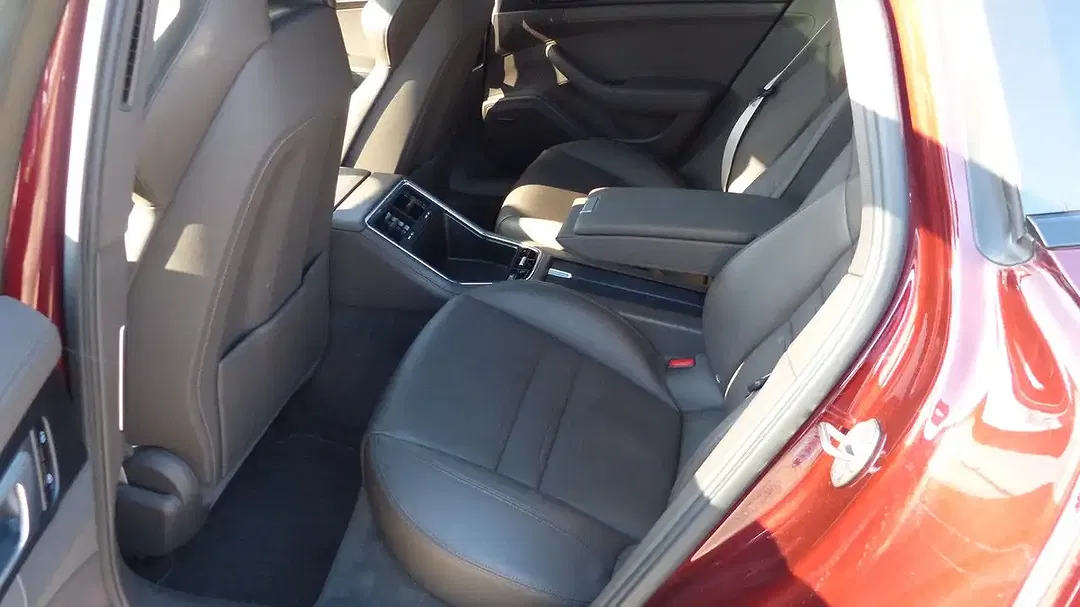 Porsche Panamera - Thumbnail 11