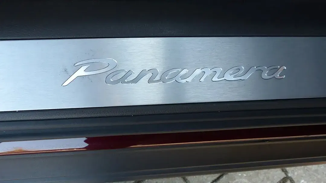 Porsche Panamera - Thumbnail 19