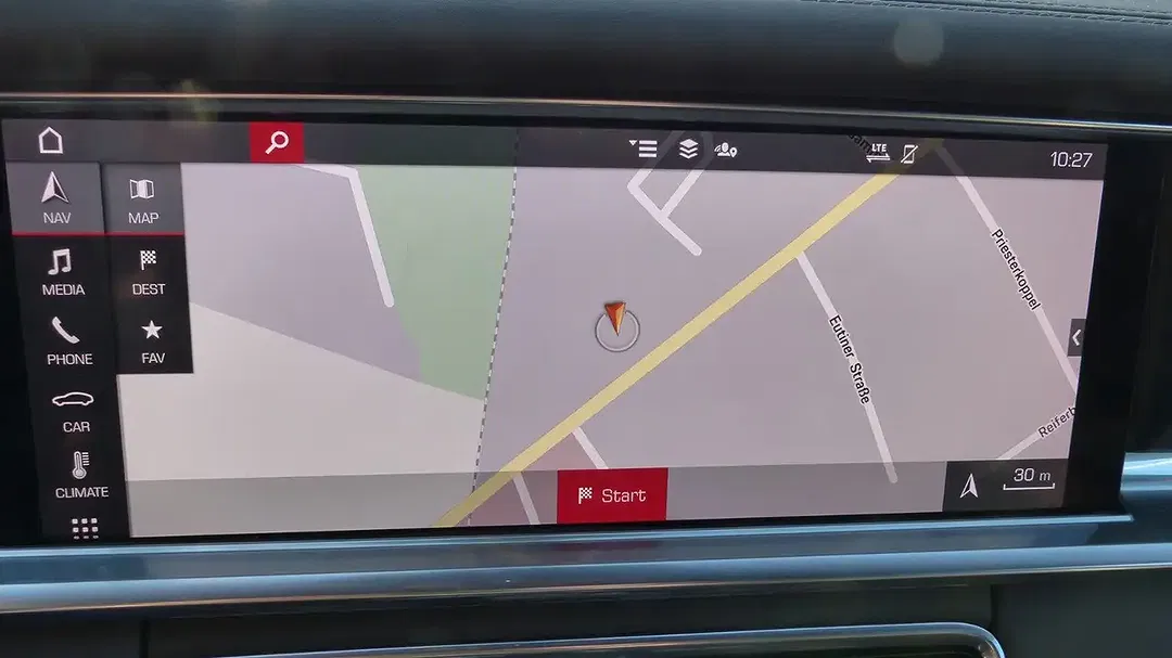 Porsche Panamera - Thumbnail 25