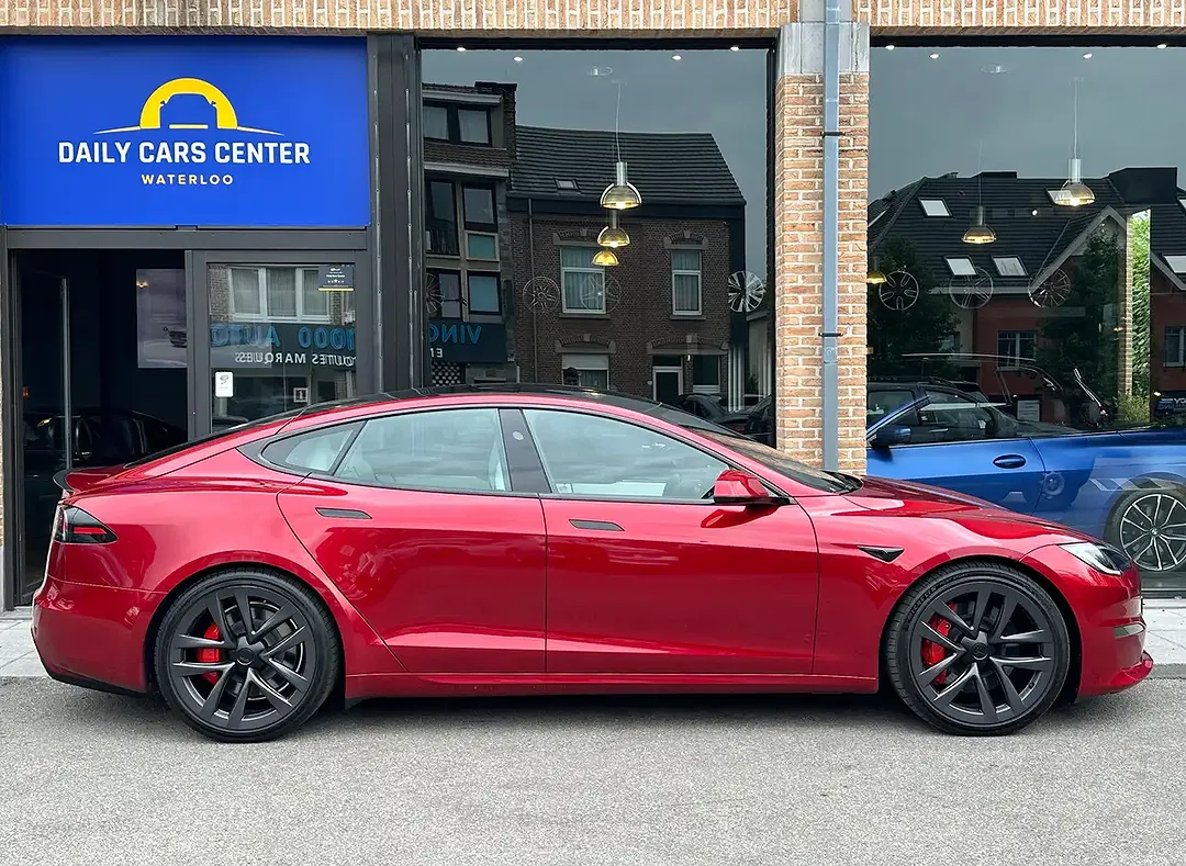 Tesla Model S Plaid - Thumbnail 12