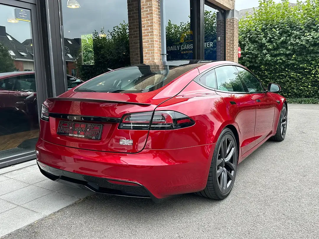 Tesla Model S Plaid - Thumbnail 15