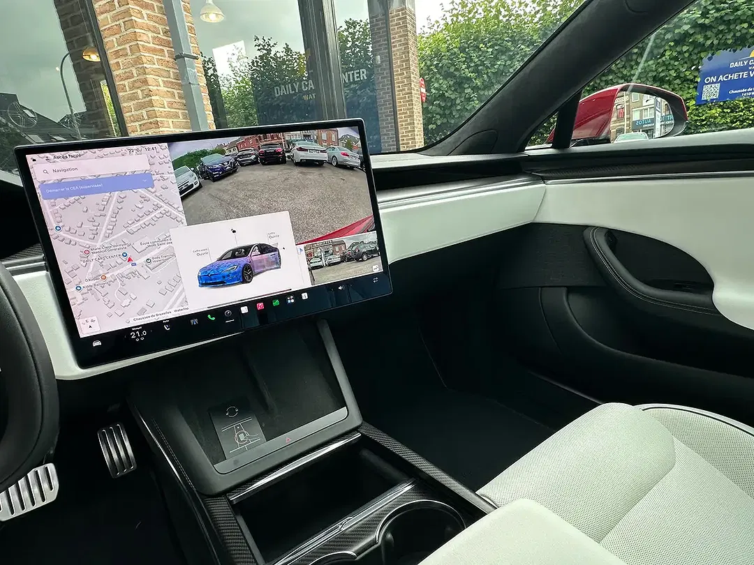 Tesla Model S Plaid - Thumbnail 26