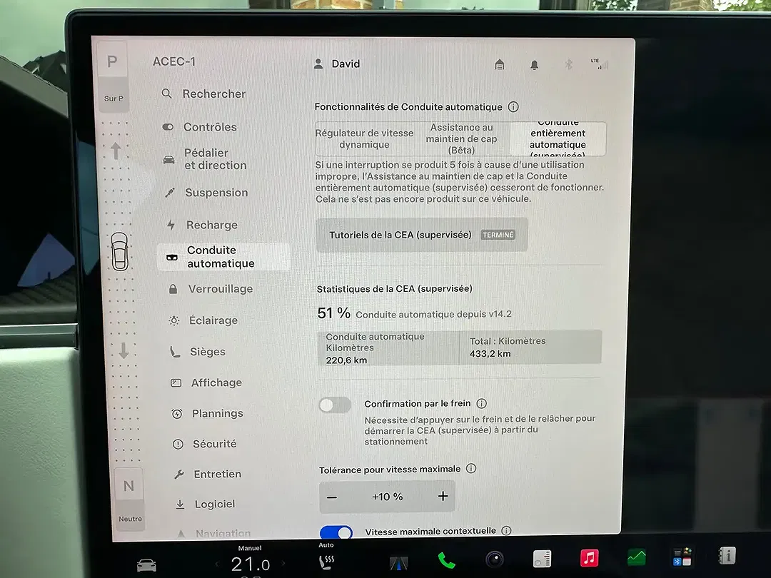 Tesla Model S Plaid - Thumbnail 31