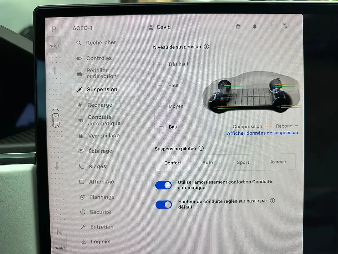 Tesla Model S Plaid - Thumbnail 32